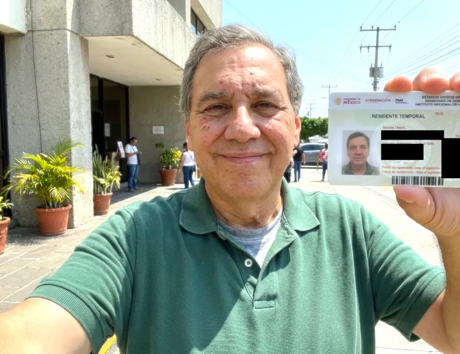 Reloca client with Mexico residency card