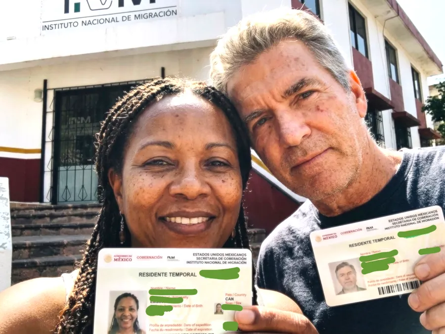 Couple with Mexico residency cards